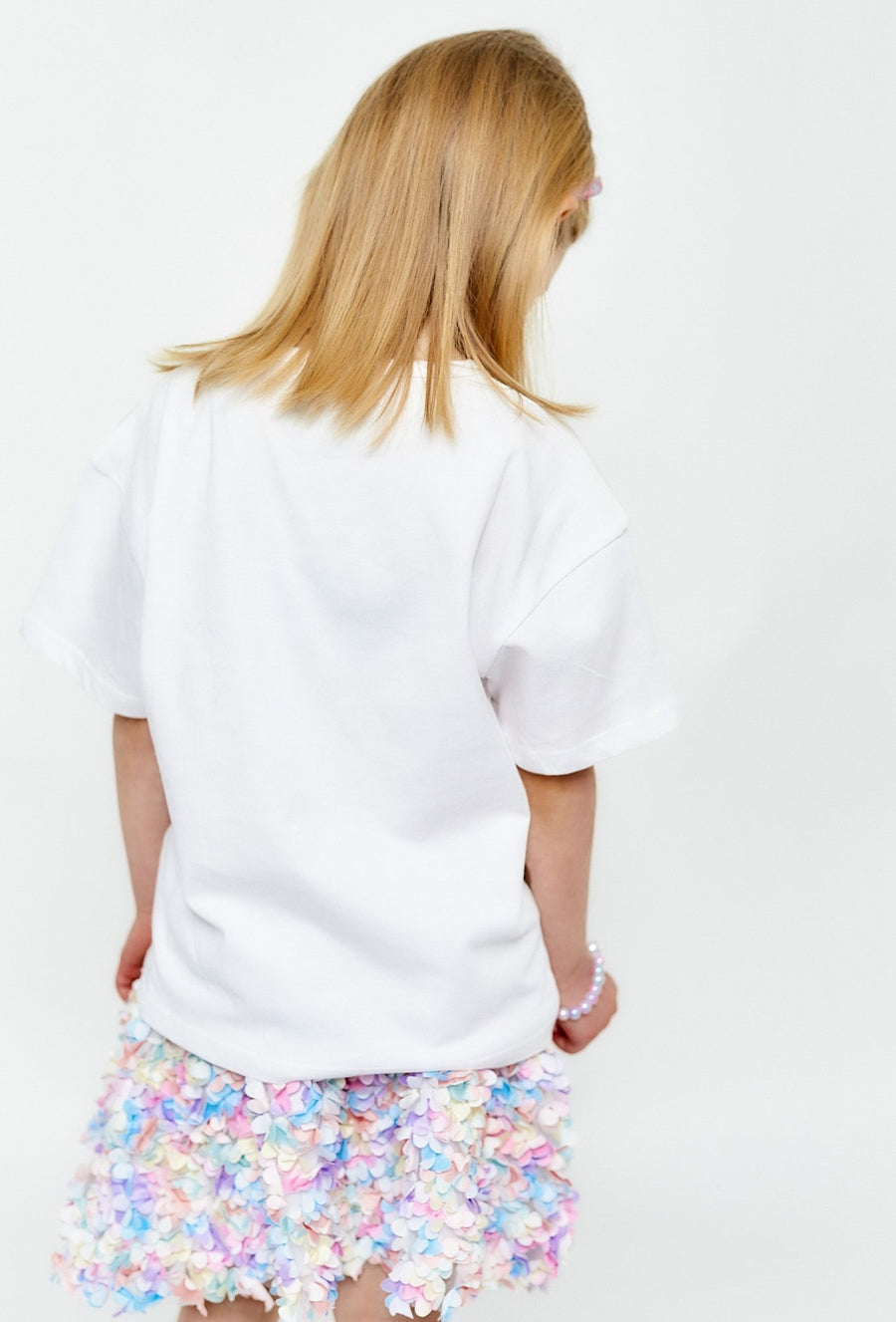 Biały t-shirt z nadrukiem łabędzi